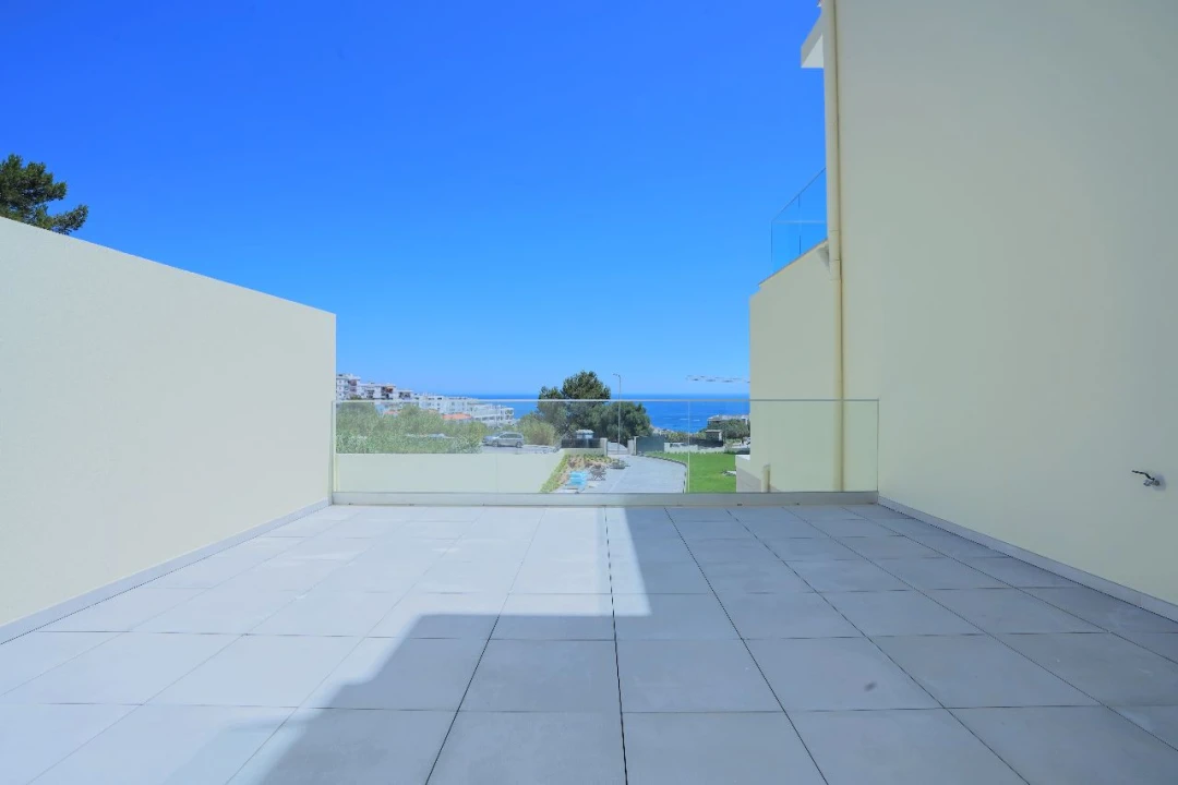 Apartamento T2 para Venda em Sesimbra Foto 20
