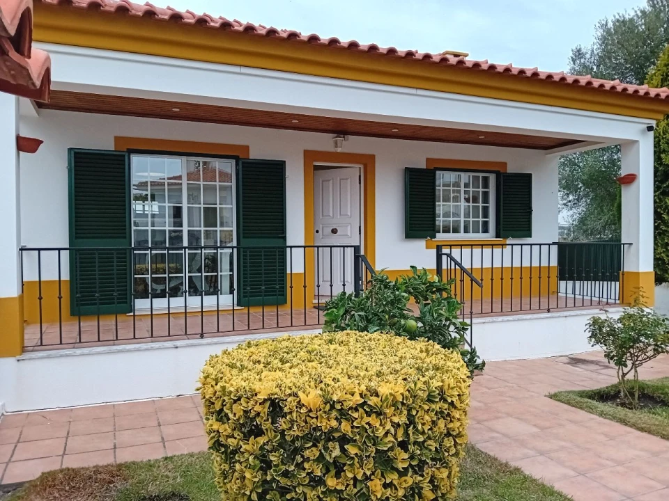 Moradia T4 para Venda em Cotovia Foto 1