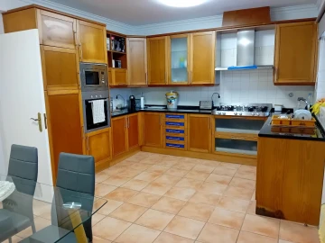 Moradia T4 para Venda em Cotovia