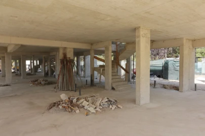 Moradia T4 para Venda em Fernão Ferro