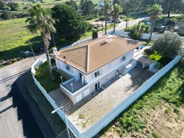 Moradia T6 para Venda em Caixas