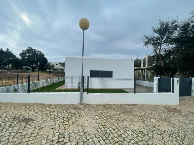 Moradia T4 para Venda em Lagoa de Albufeira Foto 8