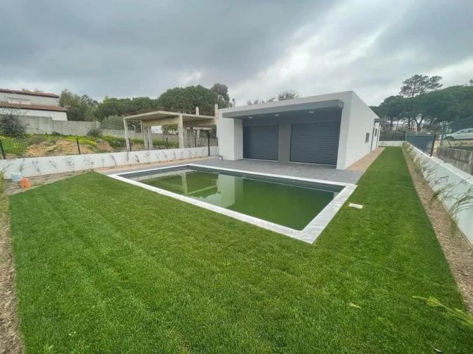 Moradia T4 para Venda em Lagoa de Albufeira Foto 2