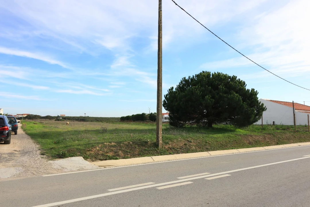 Terreno para Venda em Azóia de cima Foto 4