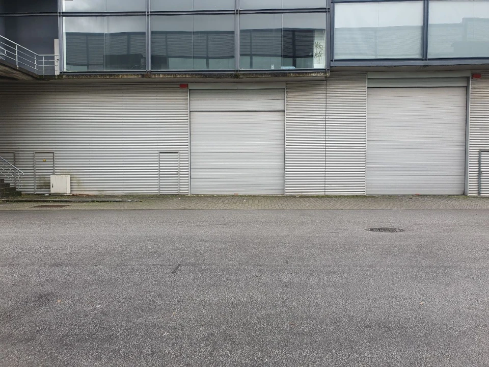 Armazém para Arrendamento em Seroa Foto 4