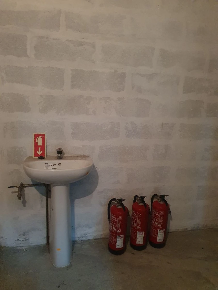 Armazém para Arrendamento em Seroa Foto 5