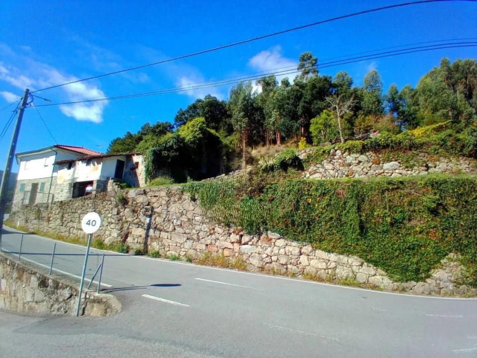 Moradia T3 para Venda em Ponte da Barca Foto 3