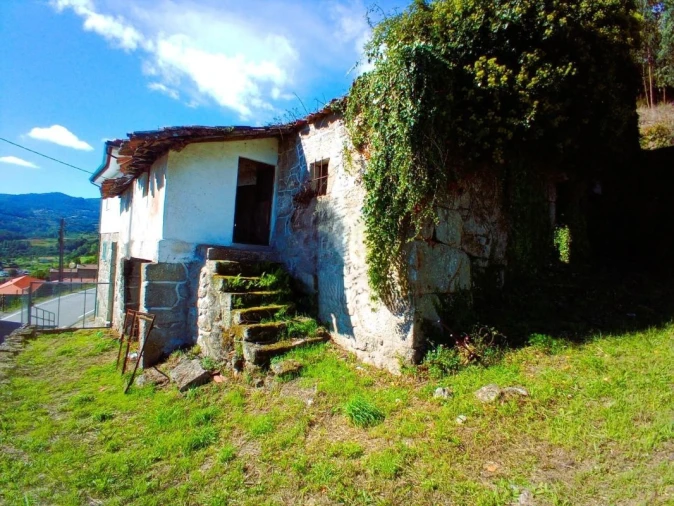 Moradia T3 para Venda em Ponte da Barca Foto 1