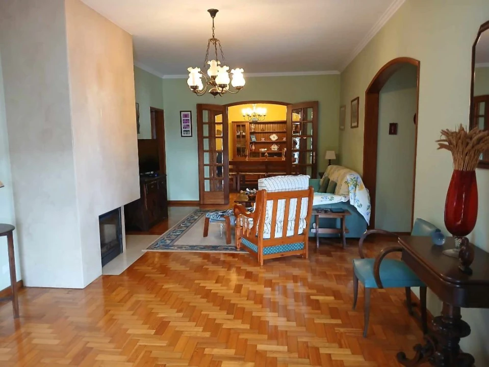 Moradia T4 para Venda em Arcos de Valdevez Foto 3