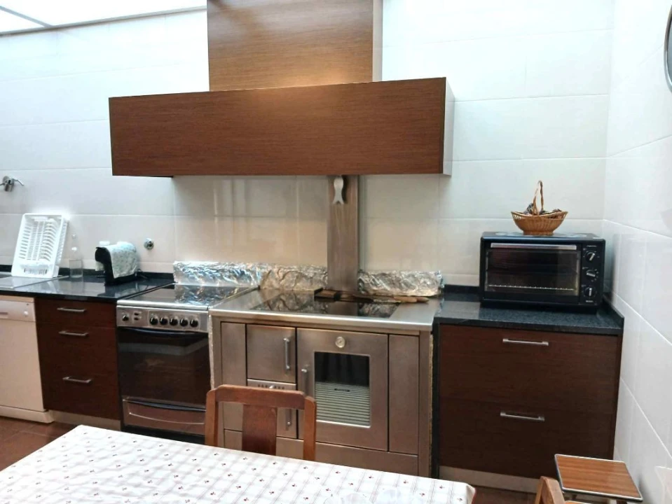 Moradia T4 para Venda em Arcos de Valdevez Foto 2