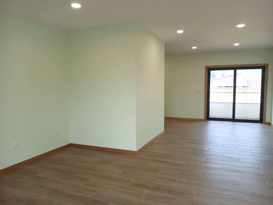 Moradia T3 para Venda em Arcos de Valdevez Foto 3