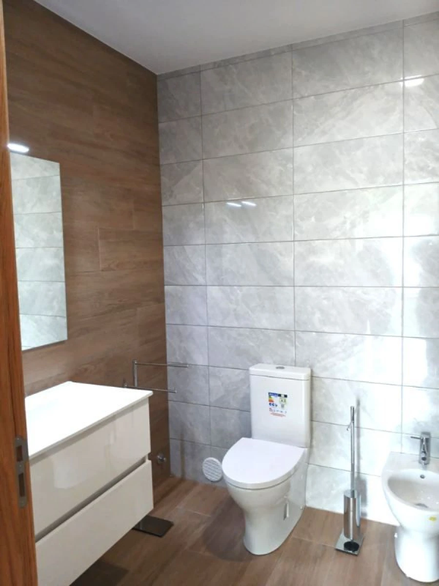 Moradia T3 para Venda em Arcos de Valdevez Foto 10