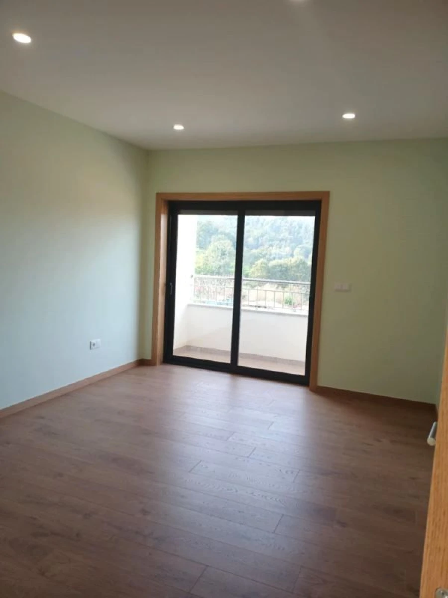 Moradia T3 para Venda em Arcos de Valdevez Foto 13