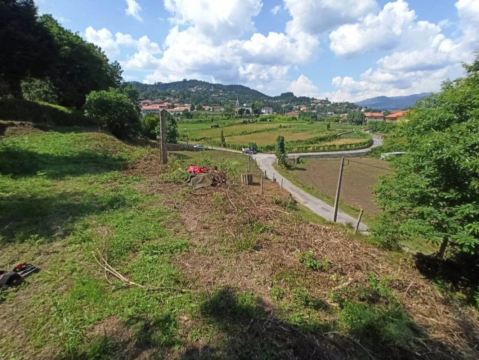 Terreno para Venda em Arcos de Valdevez Foto 3