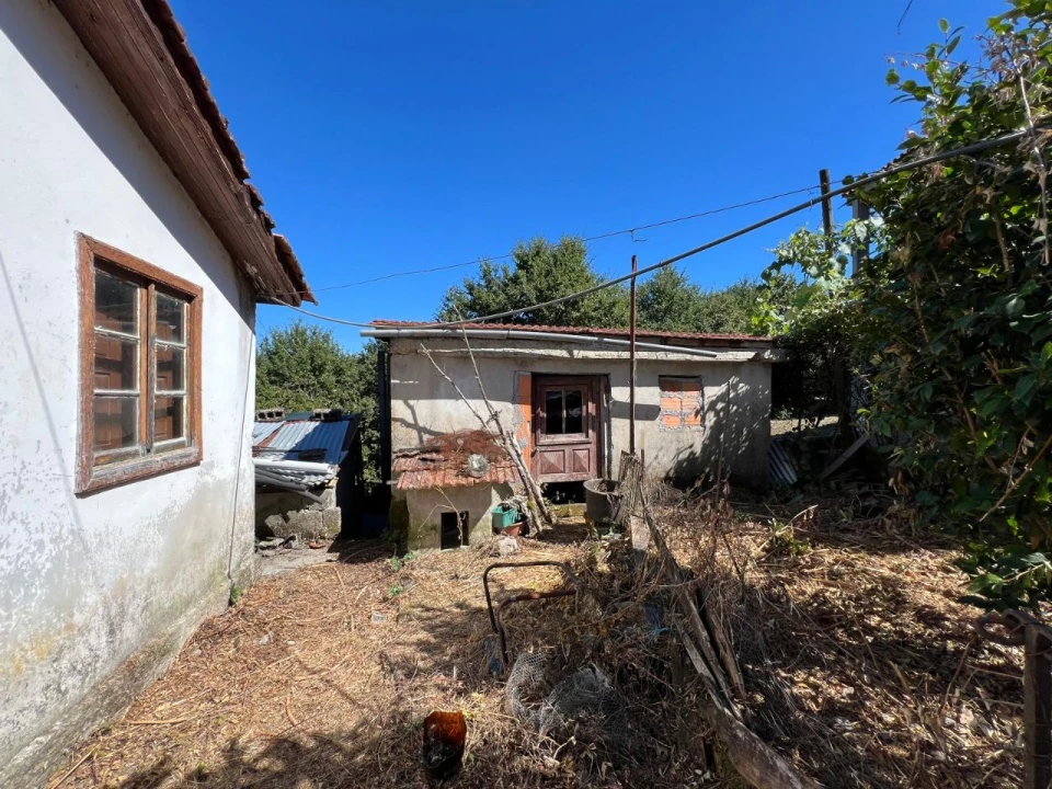 Moradia T3 para Venda em Refojos de Basto Foto 3