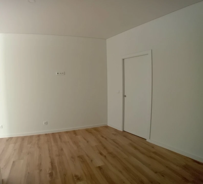 Apartamento para Arrendamento em Porto Foto 19