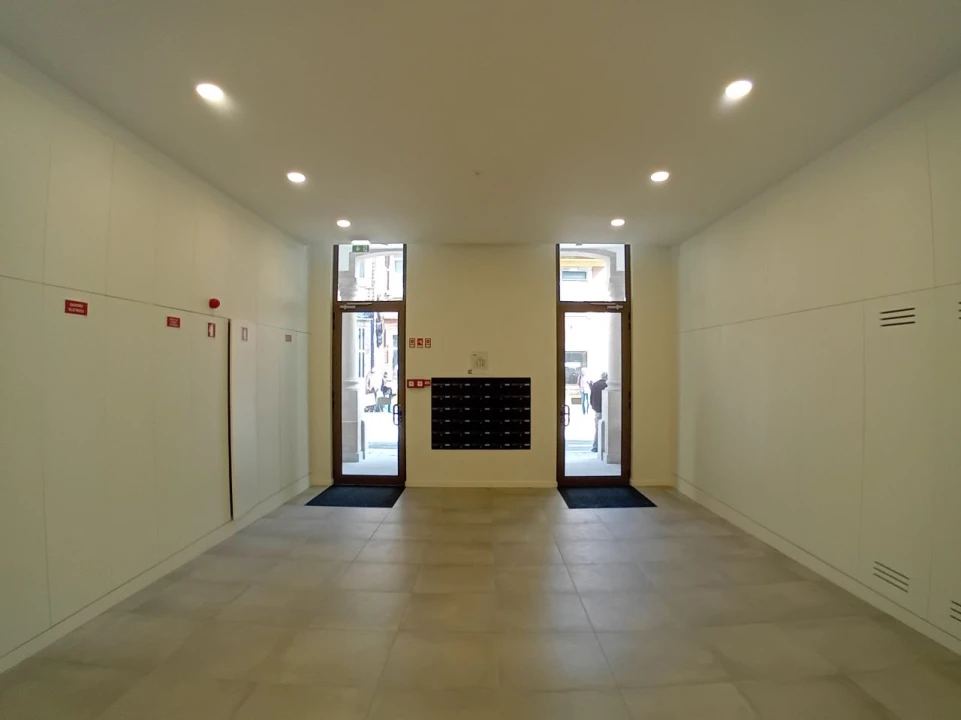 Apartamento para Arrendamento em Porto Foto 31