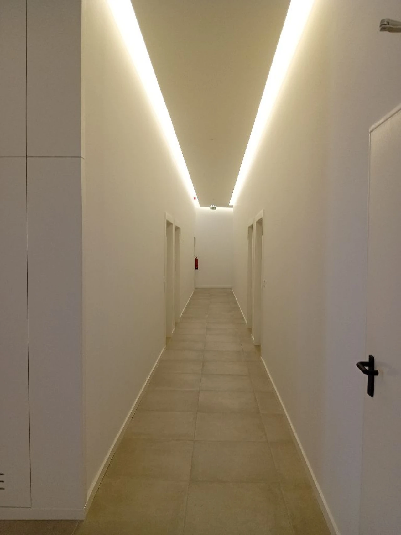 Apartamento para Arrendamento em Porto Foto 32