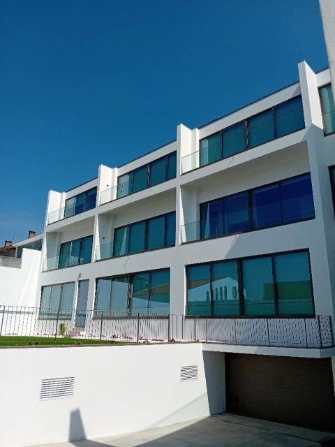 Apartamento para Arrendamento em Porto