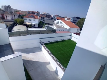 Apartamento para Arrendamento em Porto