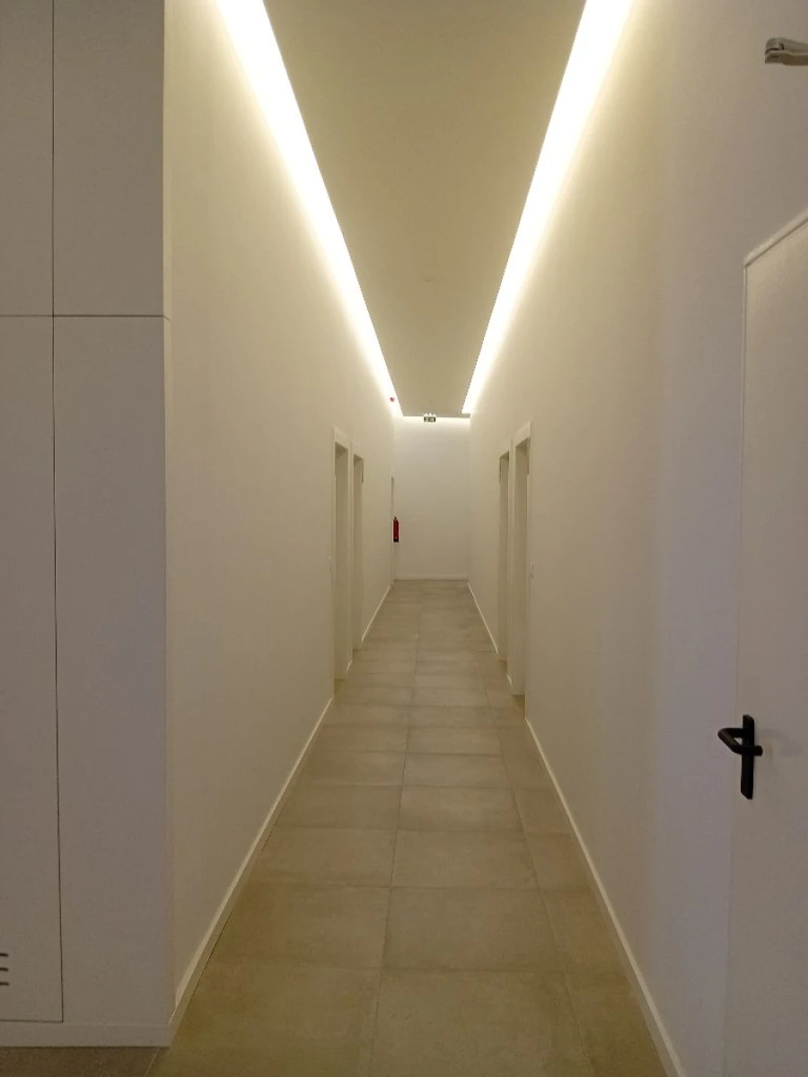 Apartamento para Arrendamento em Porto Foto 32