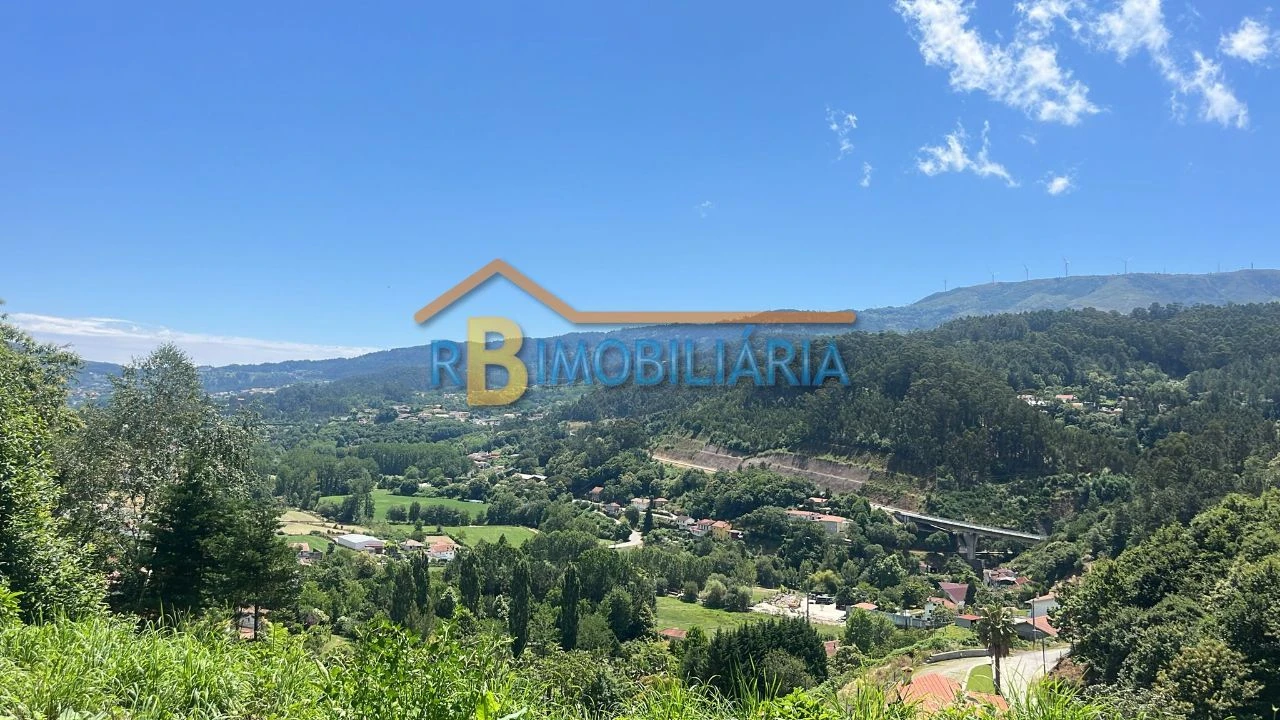 Quinta T2 para Venda em Arouca Foto 1