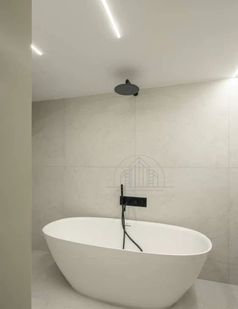 Apartamento T1 para Venda em Porto