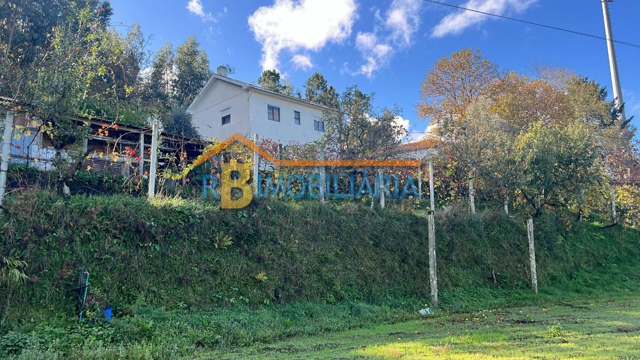 Quinta T2 para Venda em Santa Maria do Monte Foto 2