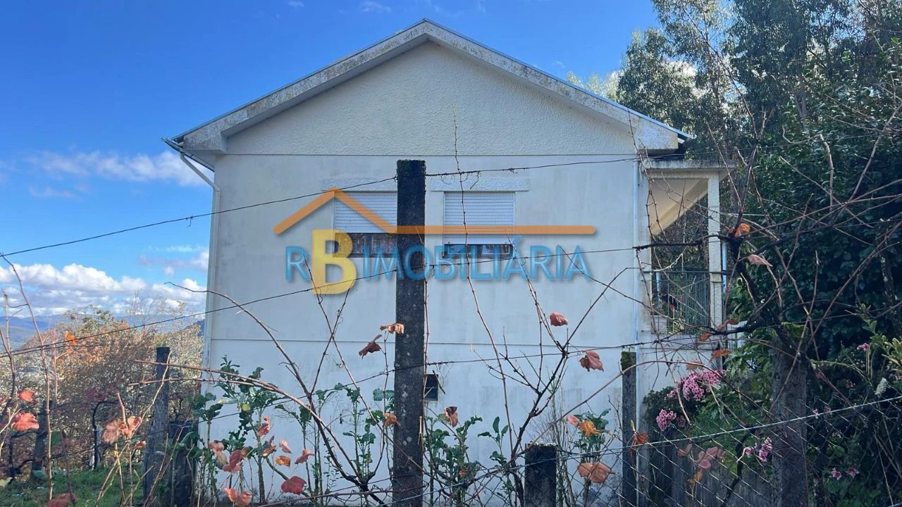 Quinta T2 para Venda em Santa Maria do Monte Foto 6