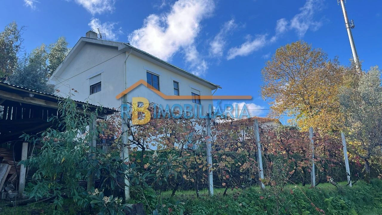 Quinta T2 para Venda em Santa Maria do Monte Foto 8