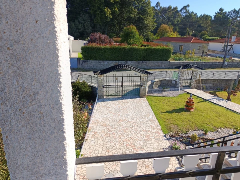 Moradia T3 para Venda em Fragoso Foto 72