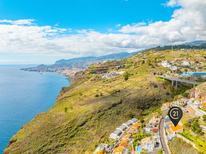 Moradia T6 para Venda em Caniço Foto 3