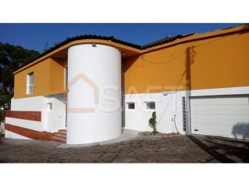 Moradia T6 para Venda em Oeiras