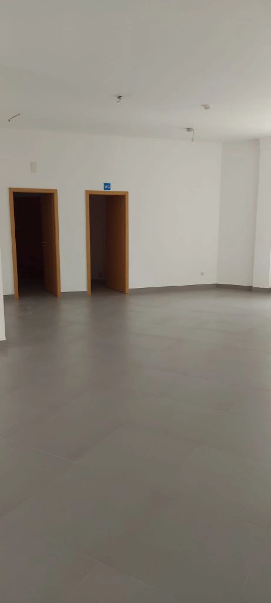 Loja para Arrendamento em Tondela Foto 3