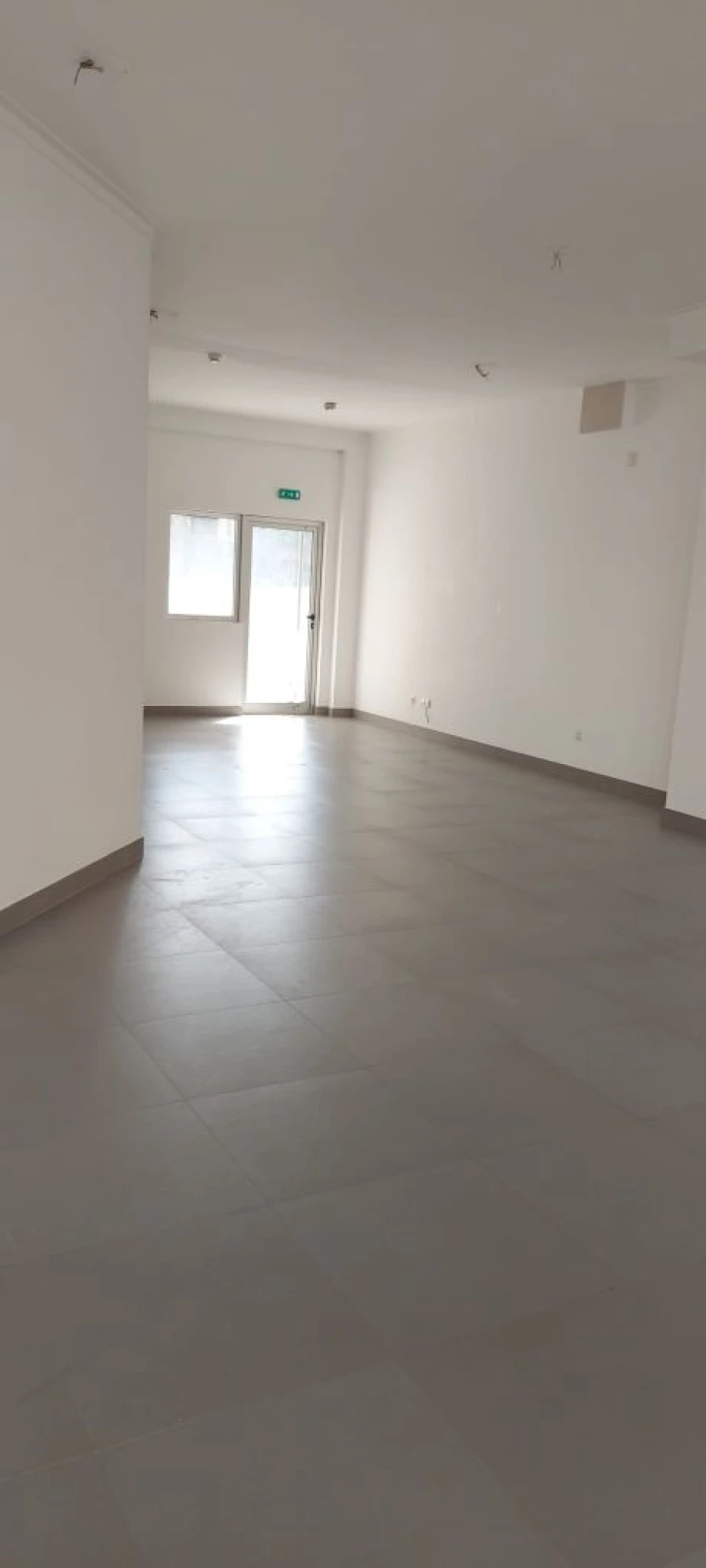 Loja para Arrendamento em Tondela Foto 5