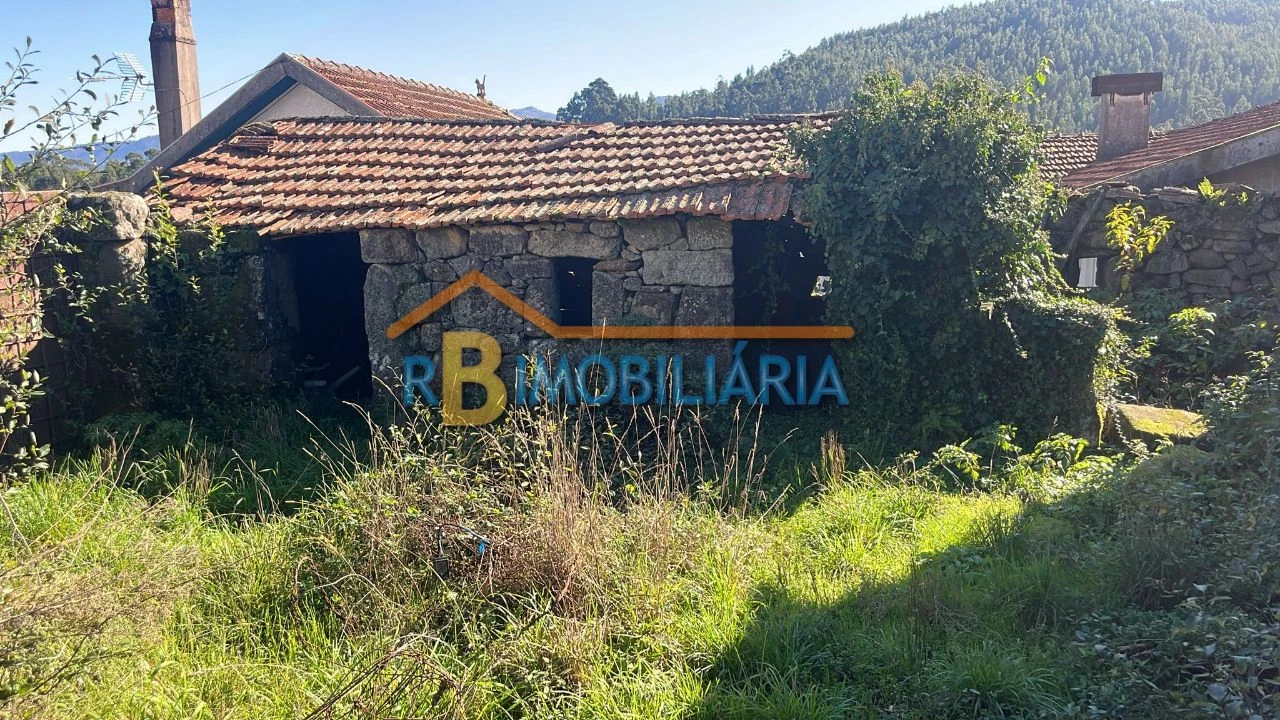 Moradia T2 para Venda em Ribeira Foto 1