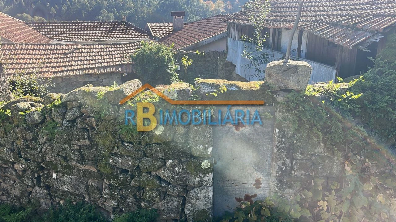 Moradia T2 para Venda em Ribeira Foto 3