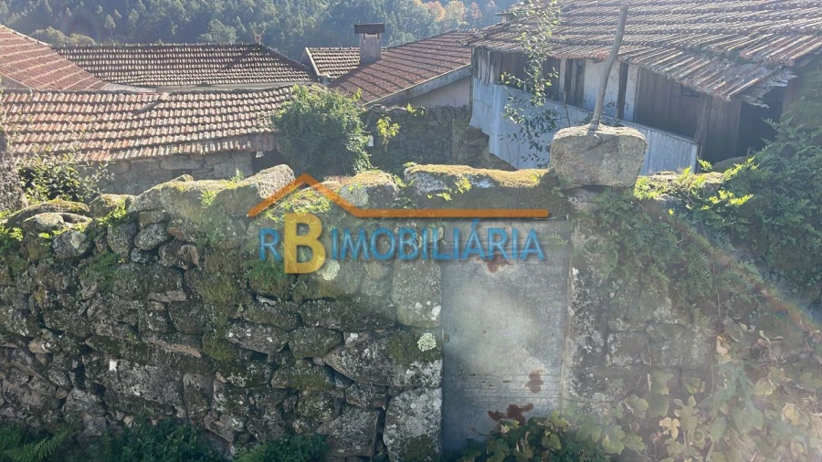 Moradia T2 para Venda em Ribeira Foto 3