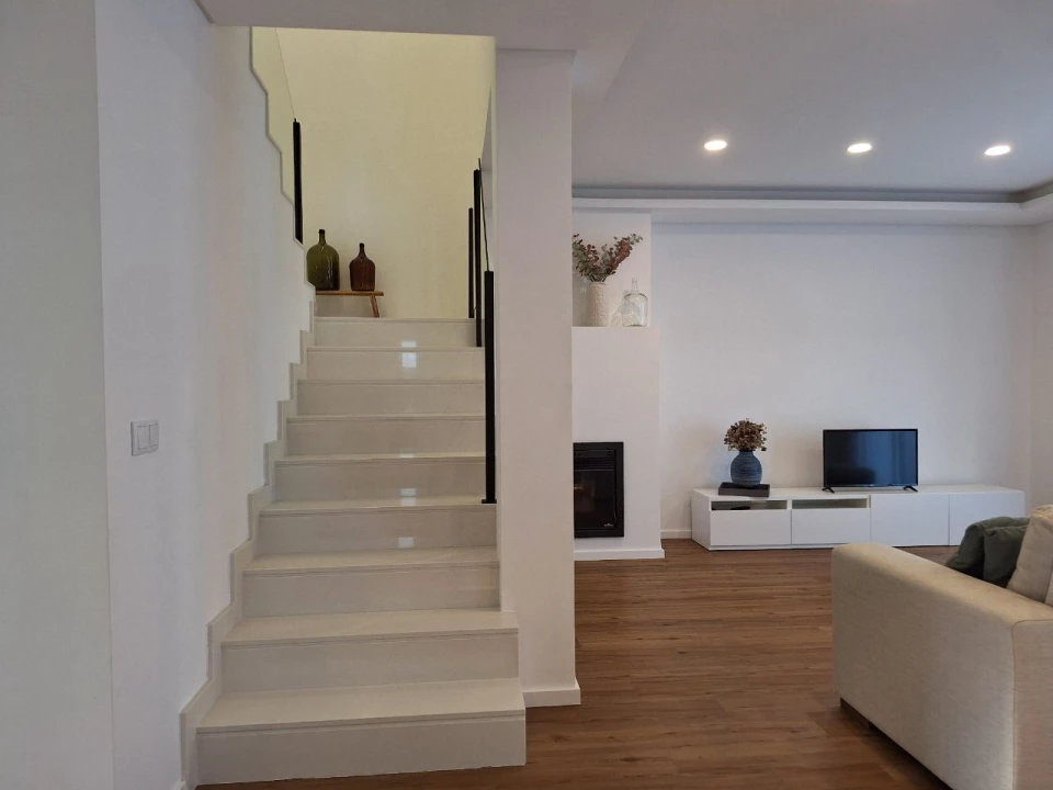 Moradia T4 para Venda em Foros de Amora Foto 12