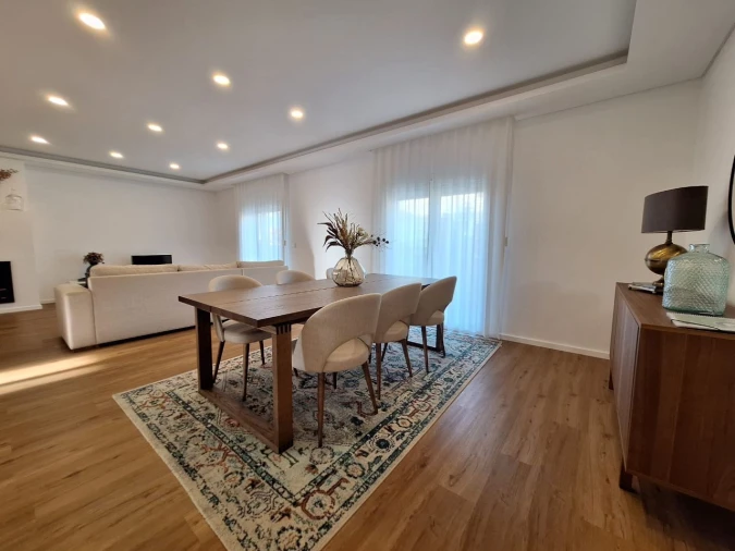 Moradia T4 para Venda em Foros de Amora Foto 7