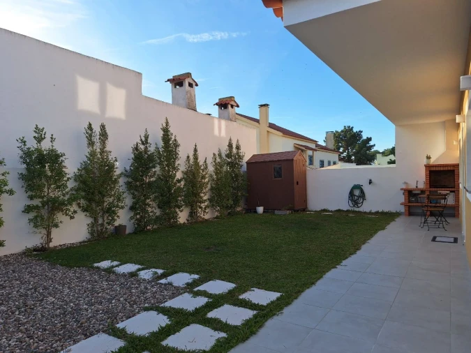 Moradia T4 para Venda em Foros de Amora Foto 58