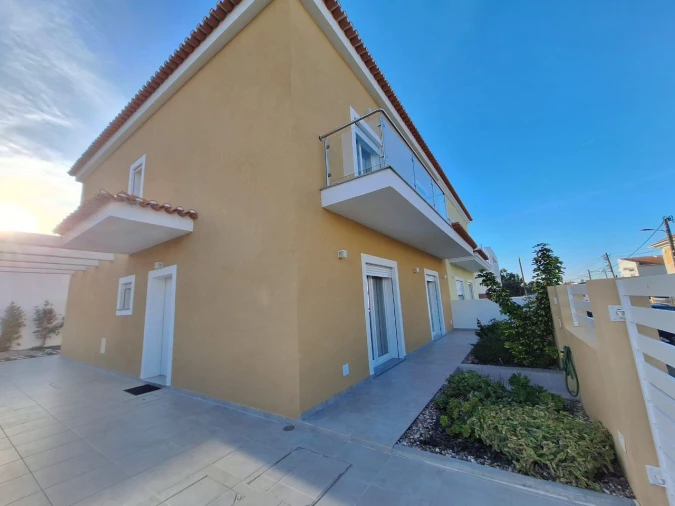 Moradia T4 para Venda em Foros de Amora Foto 63