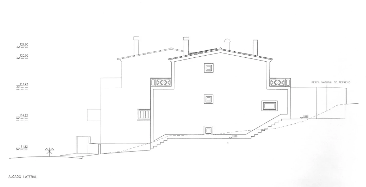 Moradia T3 para Venda em Quintinha Foto 8