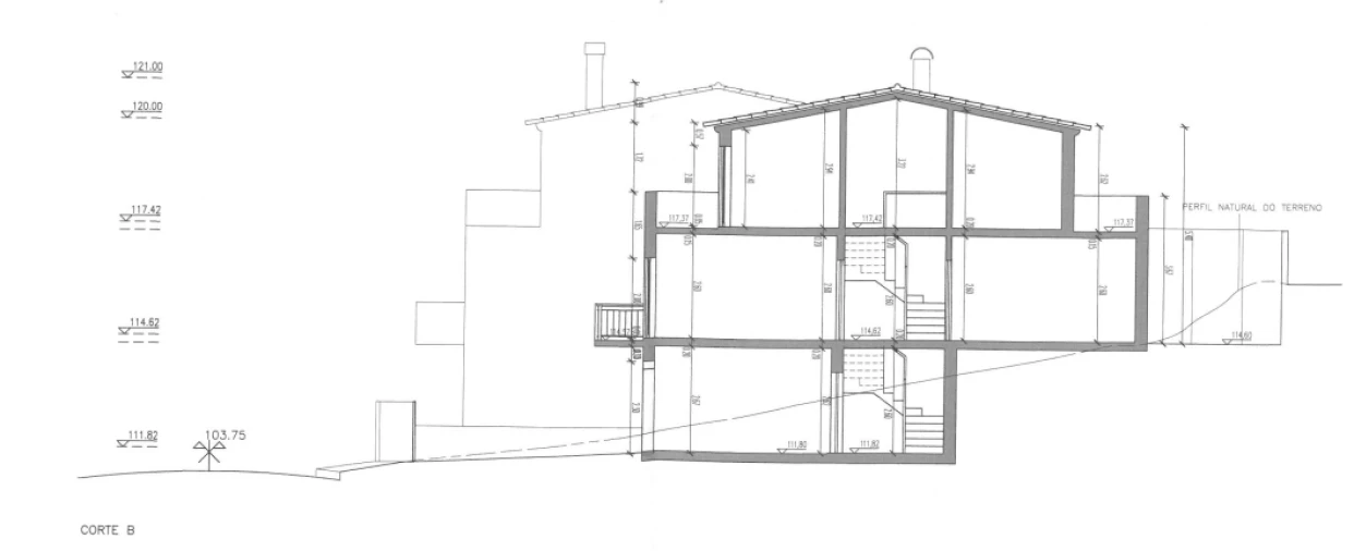 Moradia T3 para Venda em Quintinha Foto 11