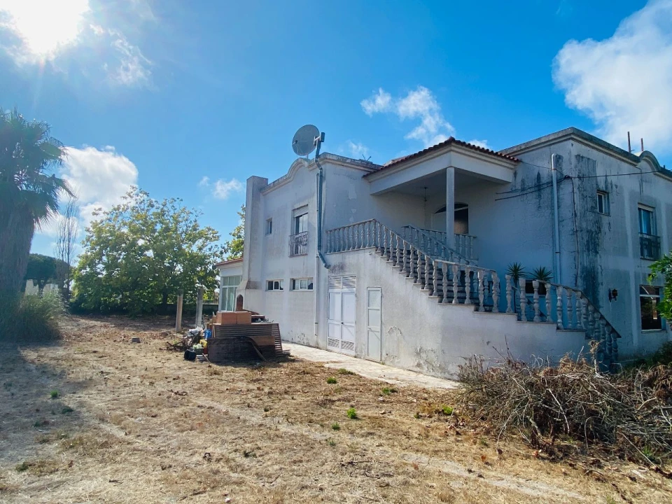 Moradia T8 para Venda em Caixas Foto 23