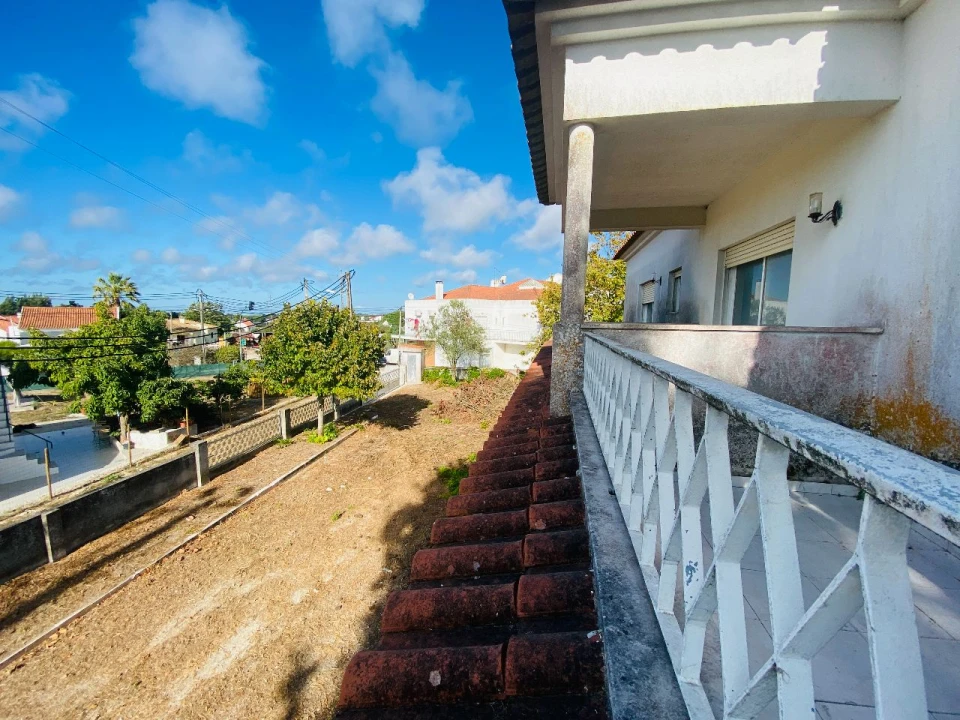 Moradia T8 para Venda em Caixas Foto 26