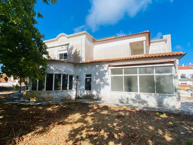 Moradia T8 para Venda em Caixas Foto 24