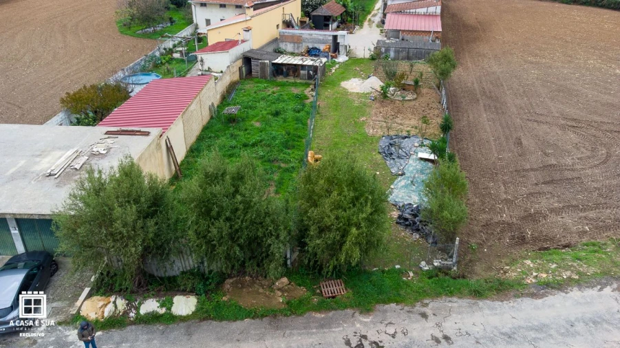 Terreno P/ Prédio para Venda em Válega Foto 2