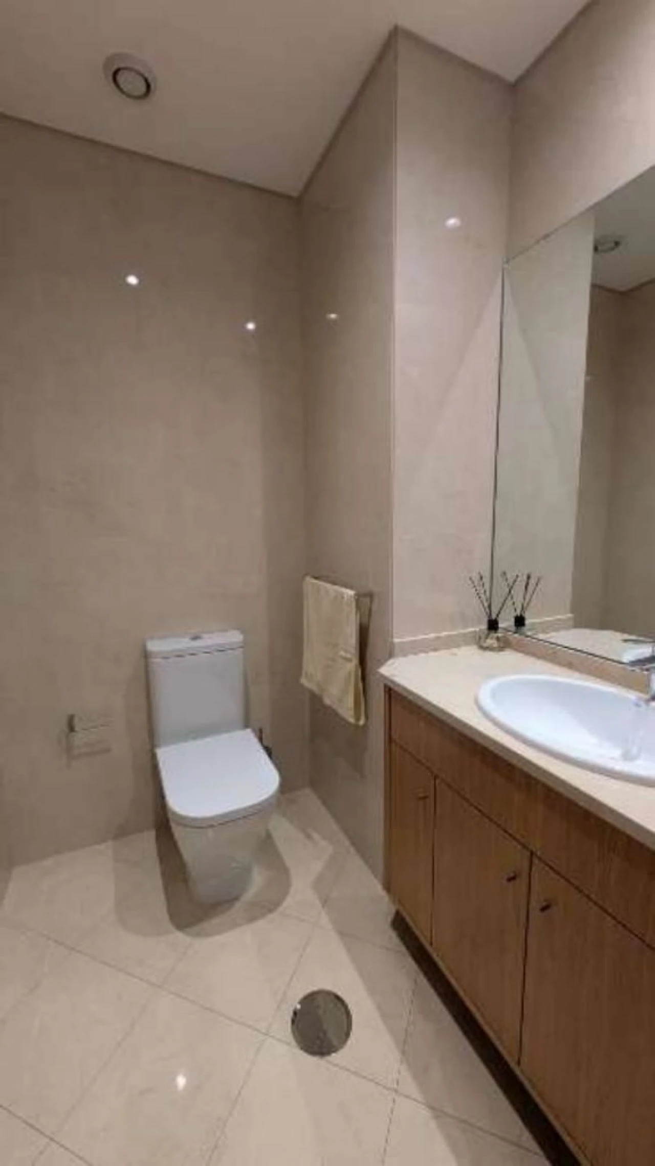 Apartamento T3 para Arrendamento em Porto Foto 3