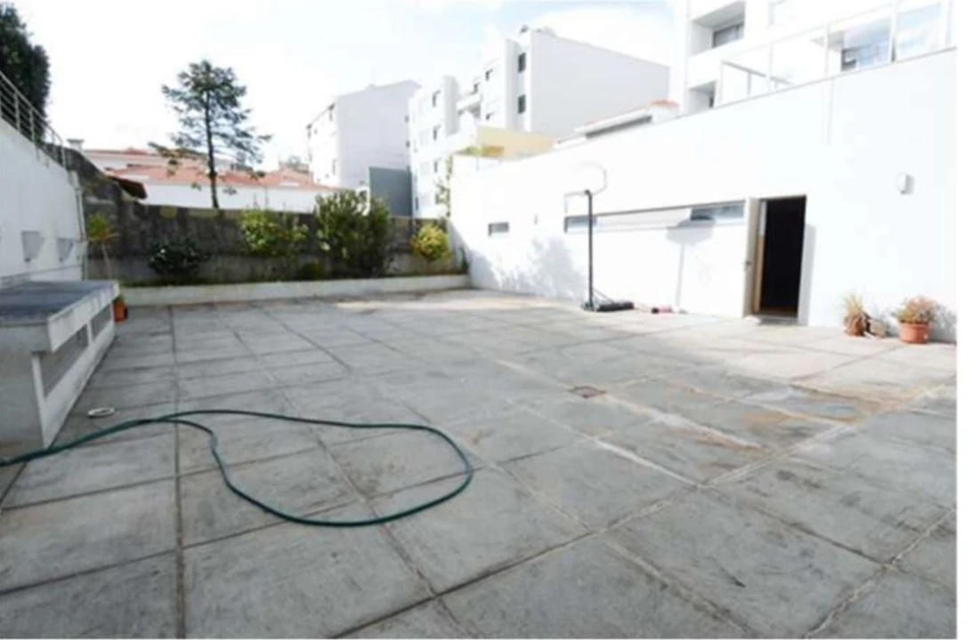 Apartamento T3 para Arrendamento em Porto Foto 11